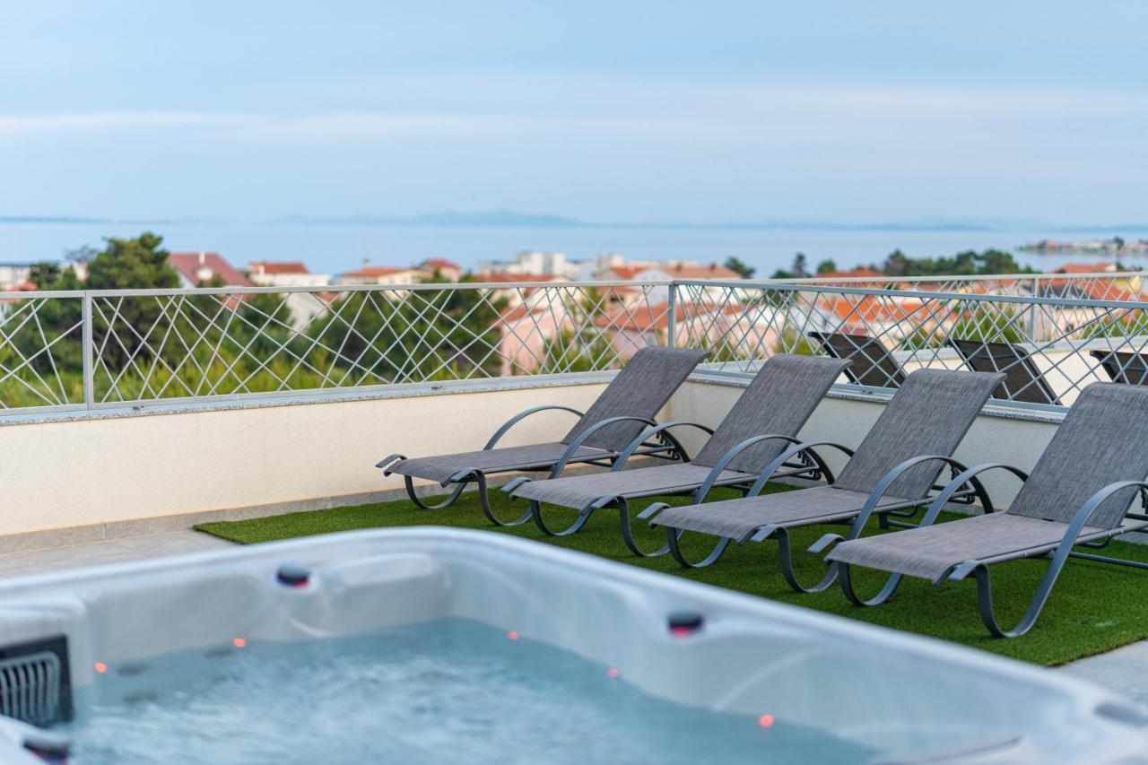 Number One Apartments Vir Εξωτερικό φωτογραφία