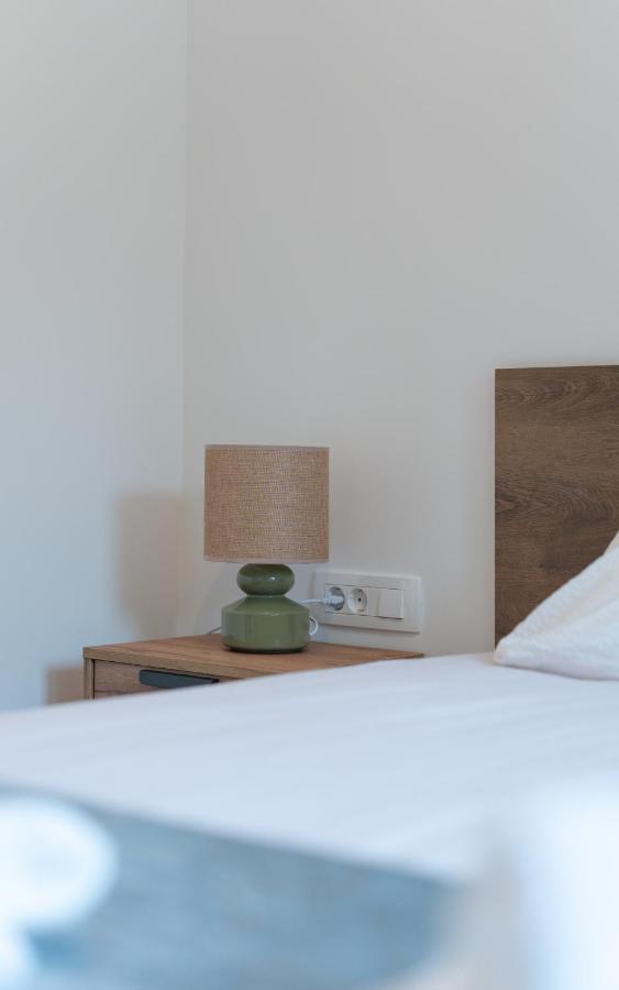 Number One Apartments Vir Εξωτερικό φωτογραφία